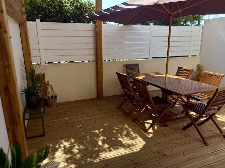 Appartement 100 M2 Terrasse Piscine Gruissan Luaran gambar
